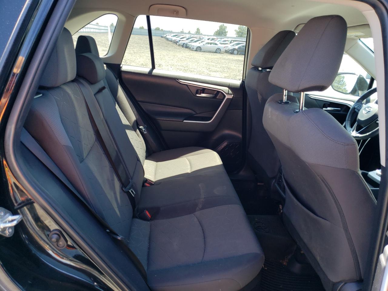 4T3RWRFV2LU007321 2020 Toyota Rav4 Xle