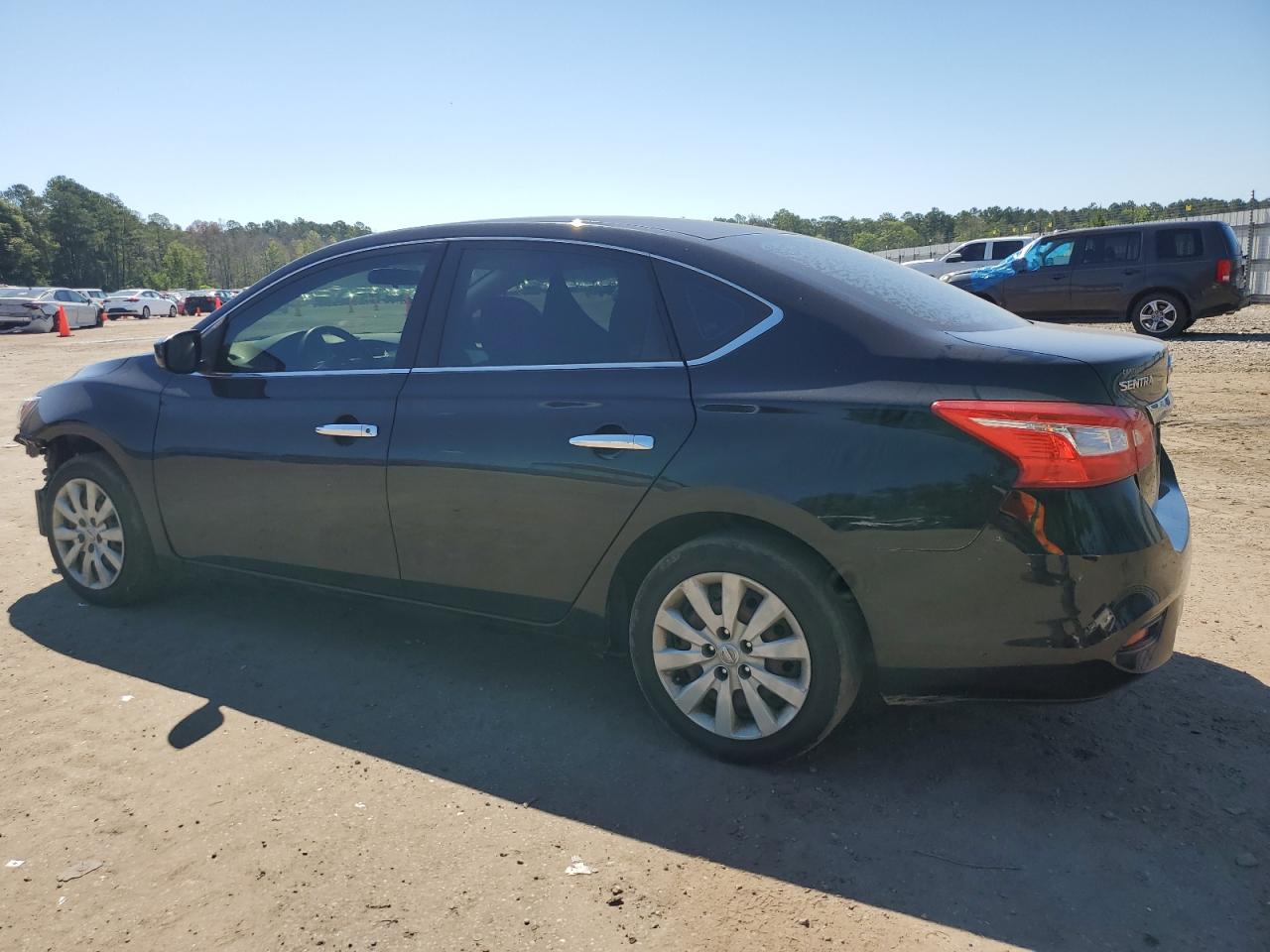 2018 Nissan Sentra S vin: 3N1AB7AP8JY252477