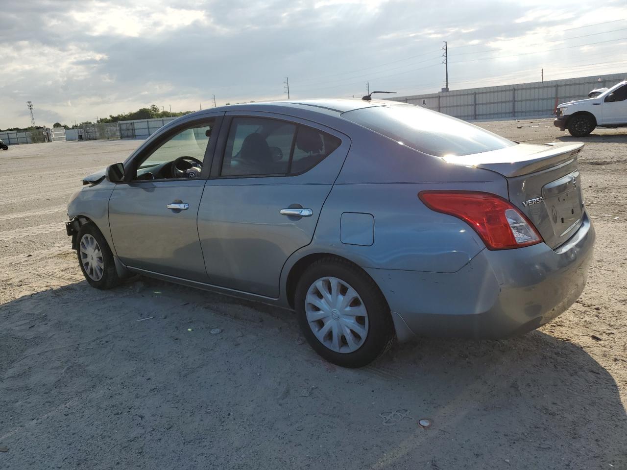 3N1CN7AP8EL801047 2014 Nissan Versa S