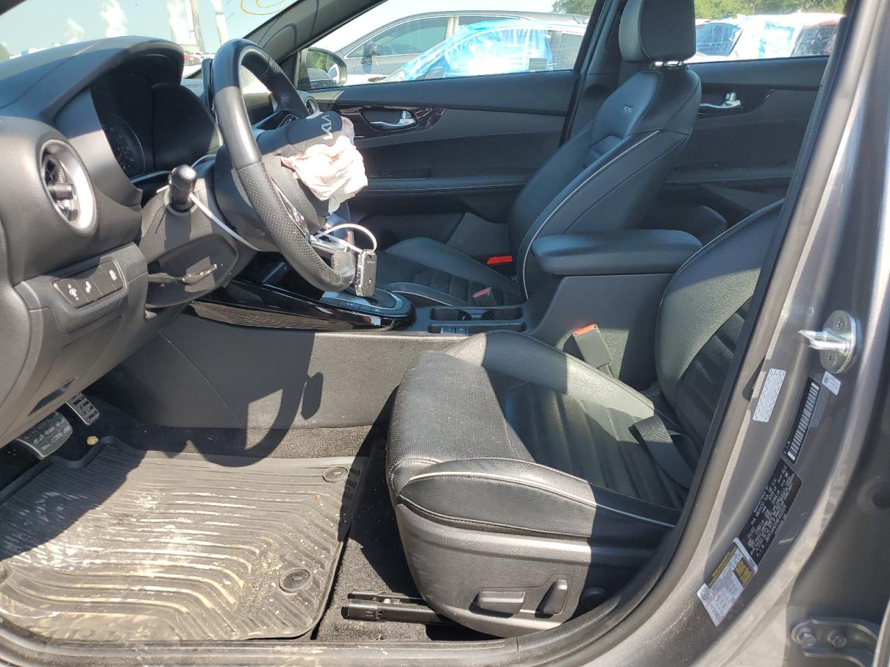 3KPF54AD5NE452528 2022 Kia Forte Gt Line