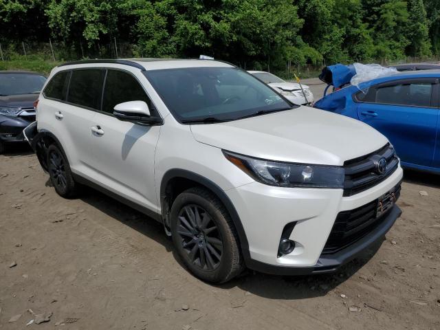 VIN 5TDJZRFH0KS603204 2019 Toyota Highlander, SE no.4