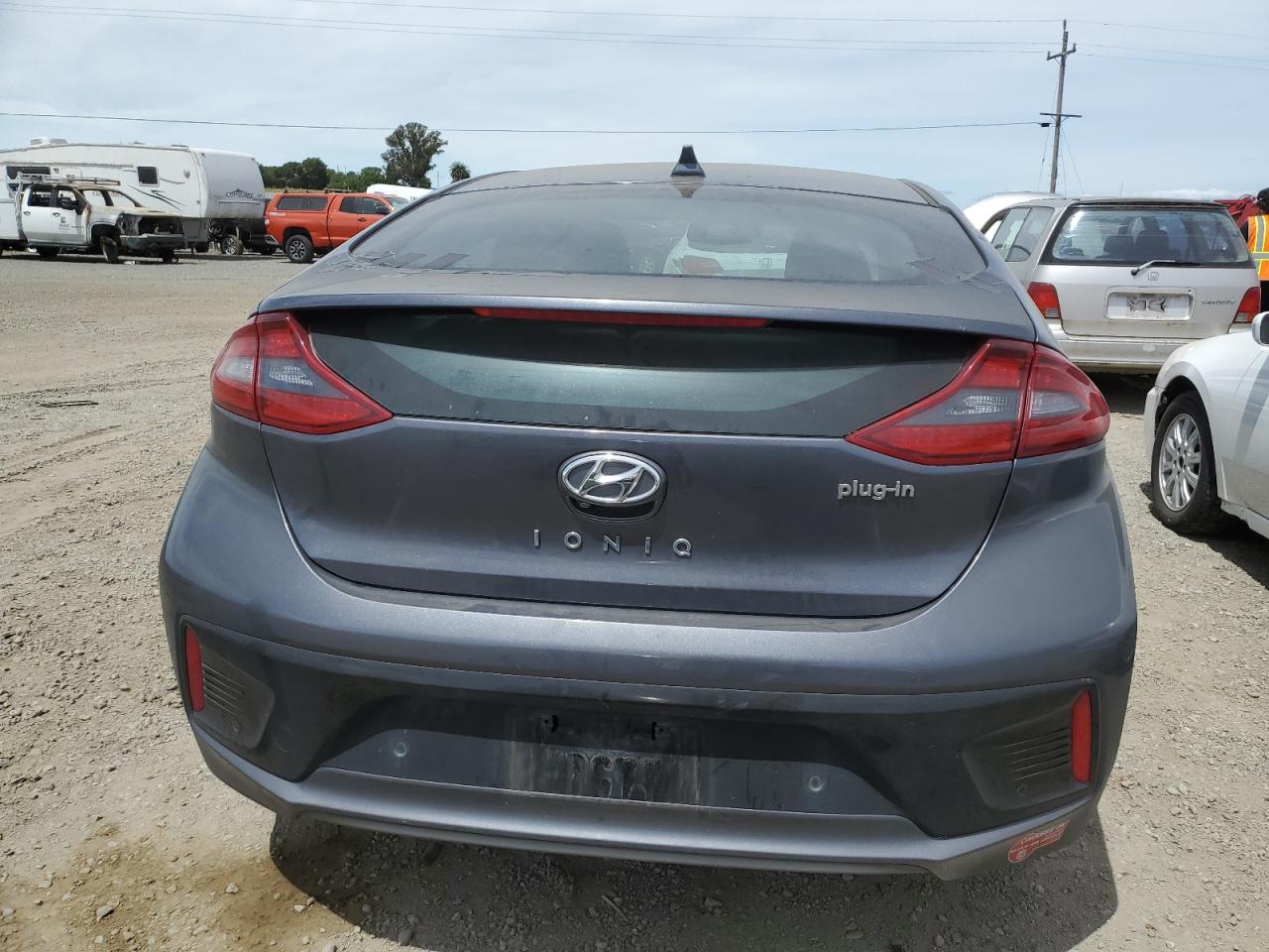 KMHC75LDXJU098254 2018 Hyundai Ioniq Limited