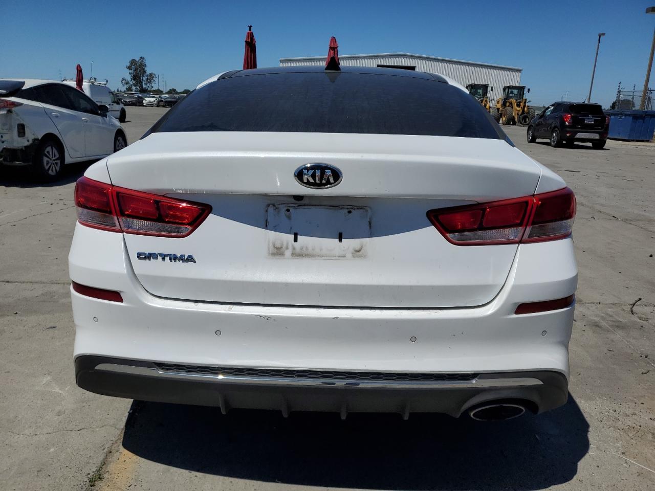 2019 Kia Optima Lx vin: 5XXGT4L35KG328096