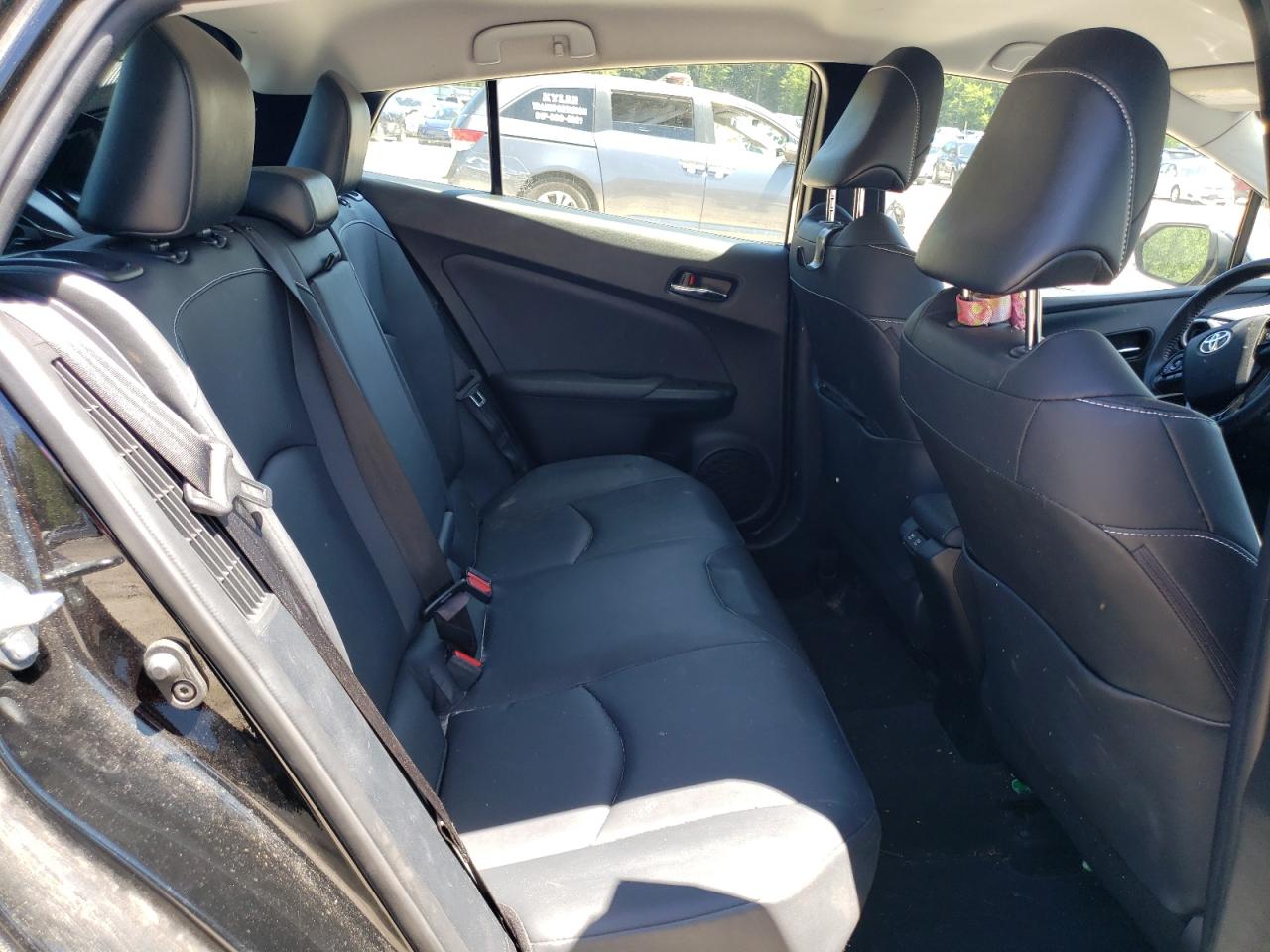 JTDKAMFP5M3180758 2021 Toyota Prius Prime Le