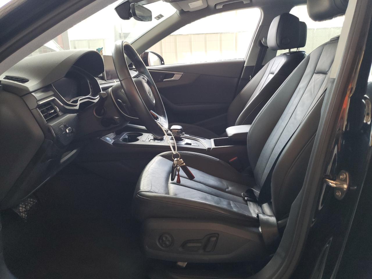 WAUKMAF48JA233565 2018 Audi A4 Premium