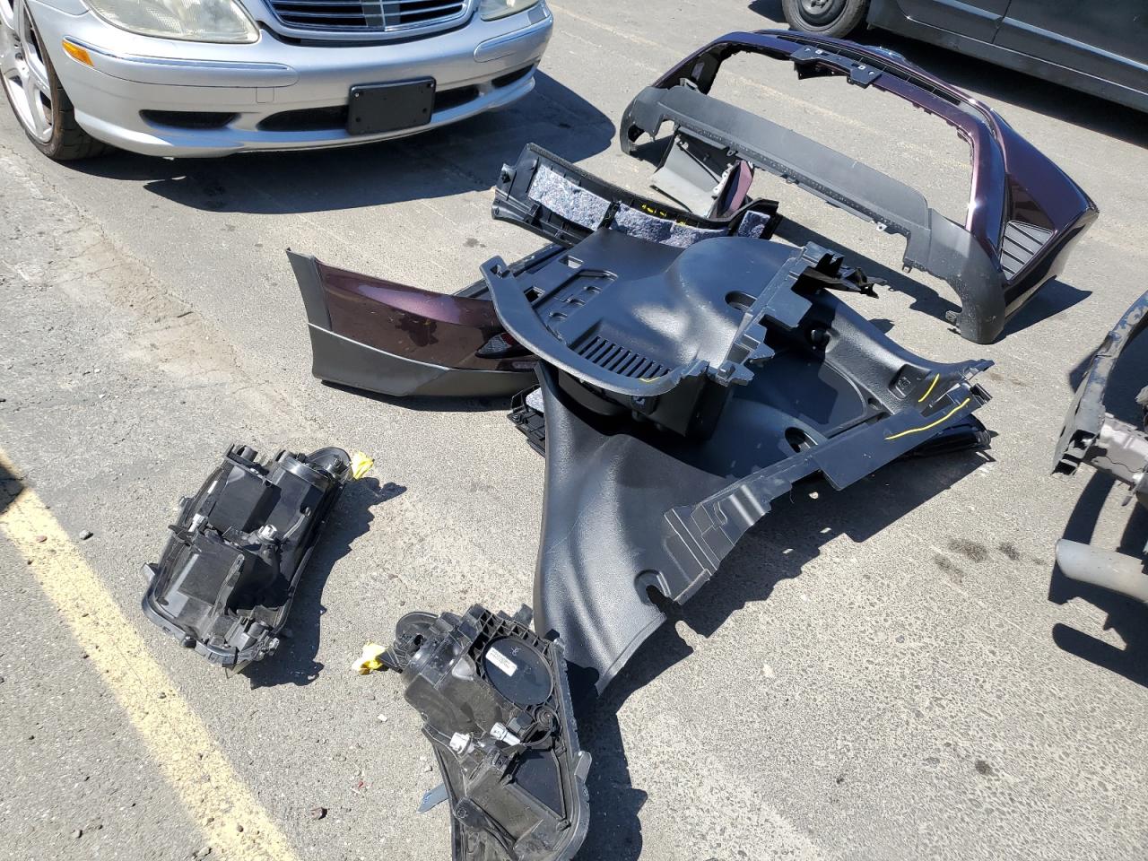 2T3ZFREV3HW401953 2017 Toyota Rav4 Le