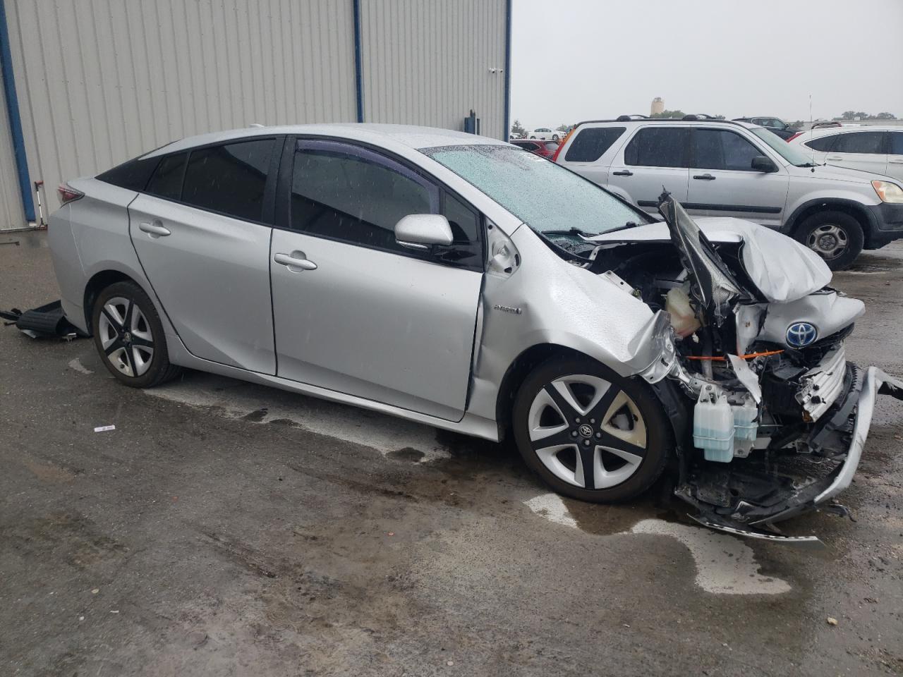 JTDKARFU4H3032075 2017 Toyota Prius