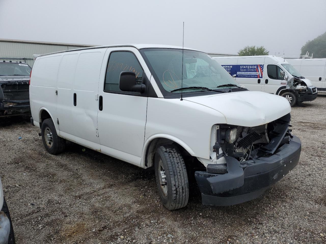 1GCWGAFF4H1109817 2017 Chevrolet Express G2500