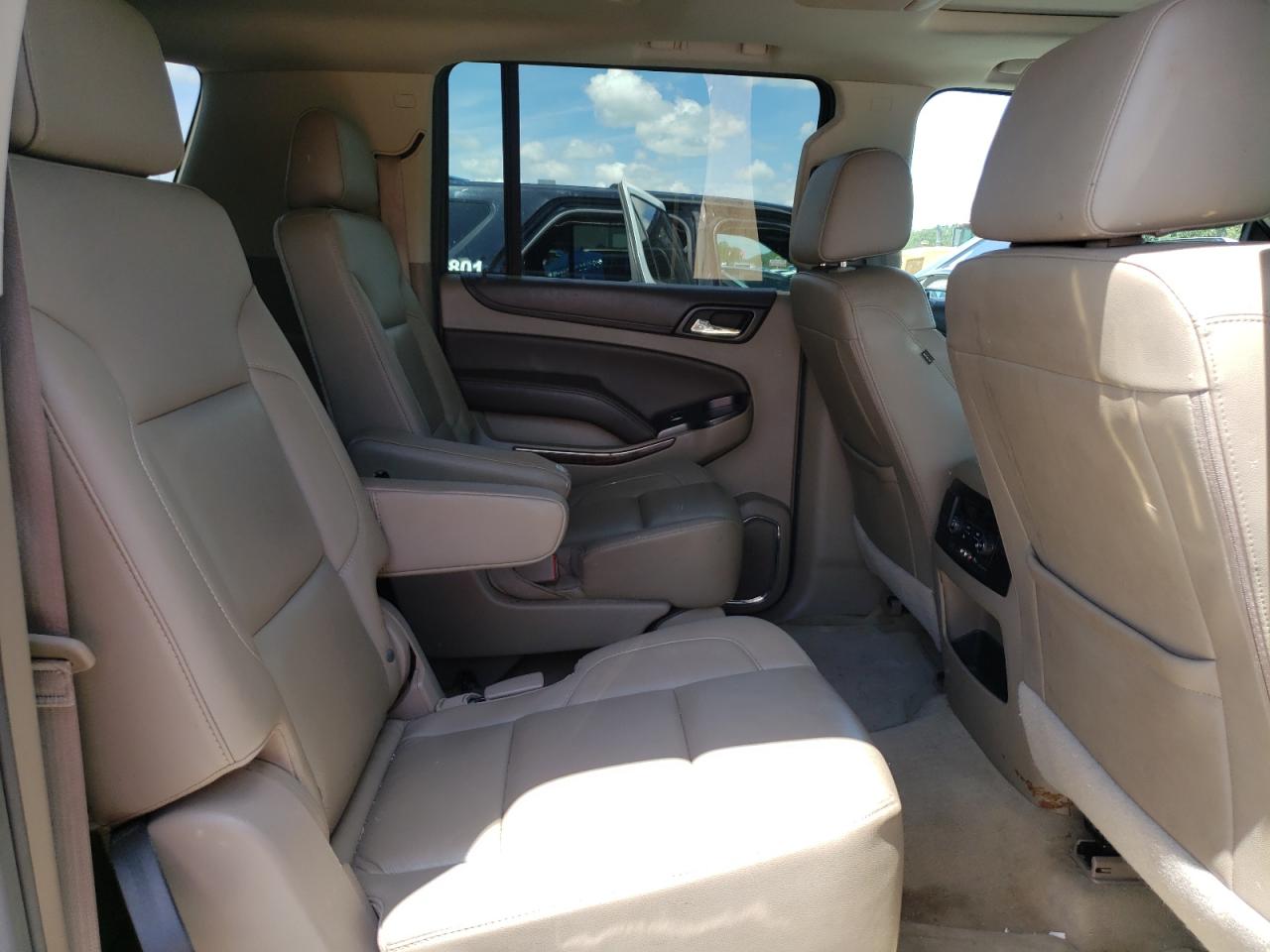 1GNSKHKC7GR140018 2016 Chevrolet Suburban K1500 Lt