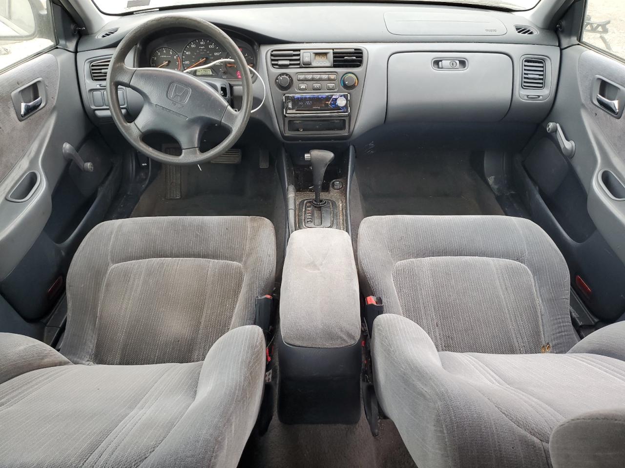 1HGCF8644XA042701 1999 Honda Accord Dx