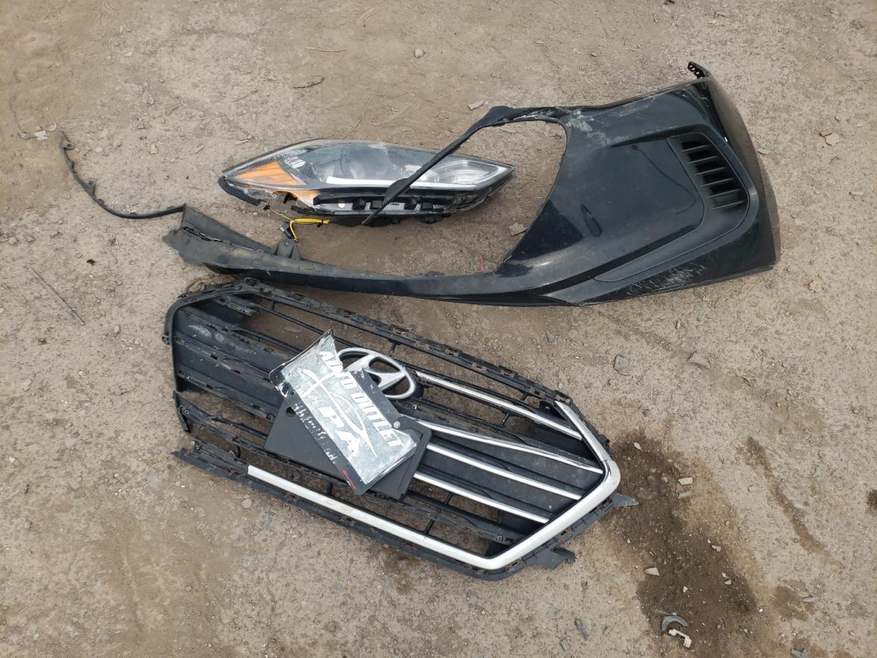 2018 Hyundai Elantra Se vin: KMHD74LF0JU577413