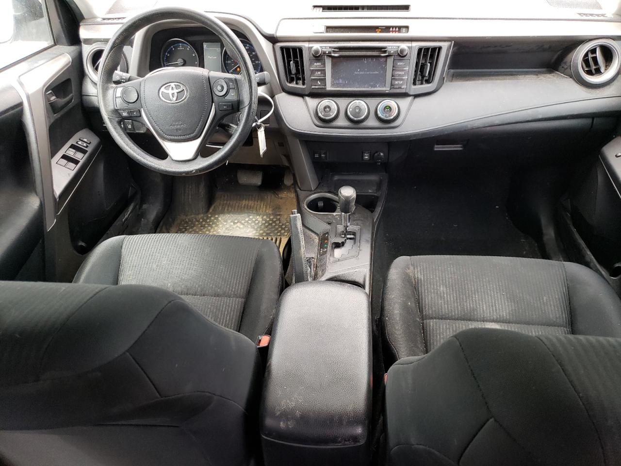 2T3ZFREV3HW381784 2017 Toyota Rav4 Le