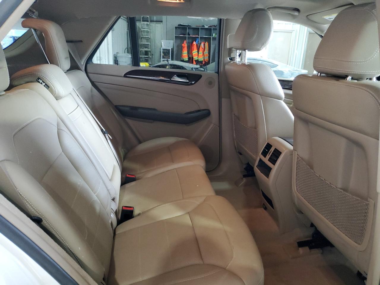 4JGDA5HB9EA404817 2014 Mercedes-Benz Ml 350 4Matic