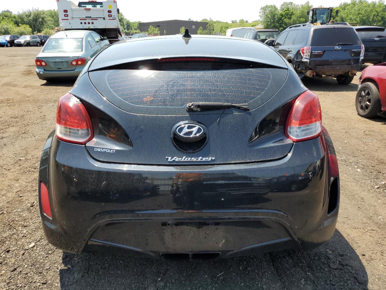 2012 Hyundai Veloster vin: KMHTC6AD0CU058370