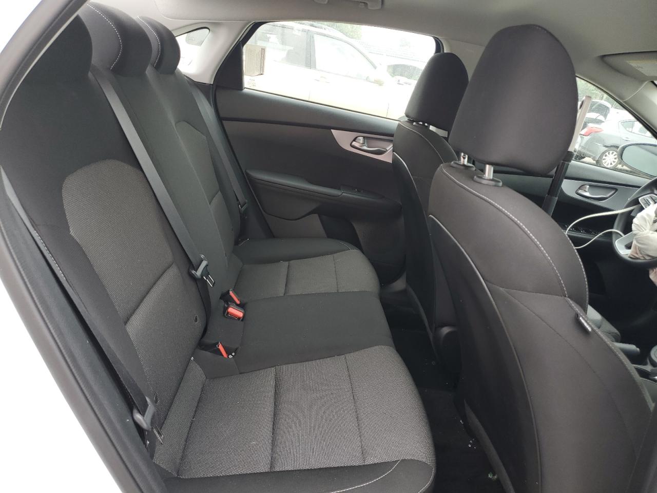 3KPF24AD5NE447967 2022 Kia Forte Fe