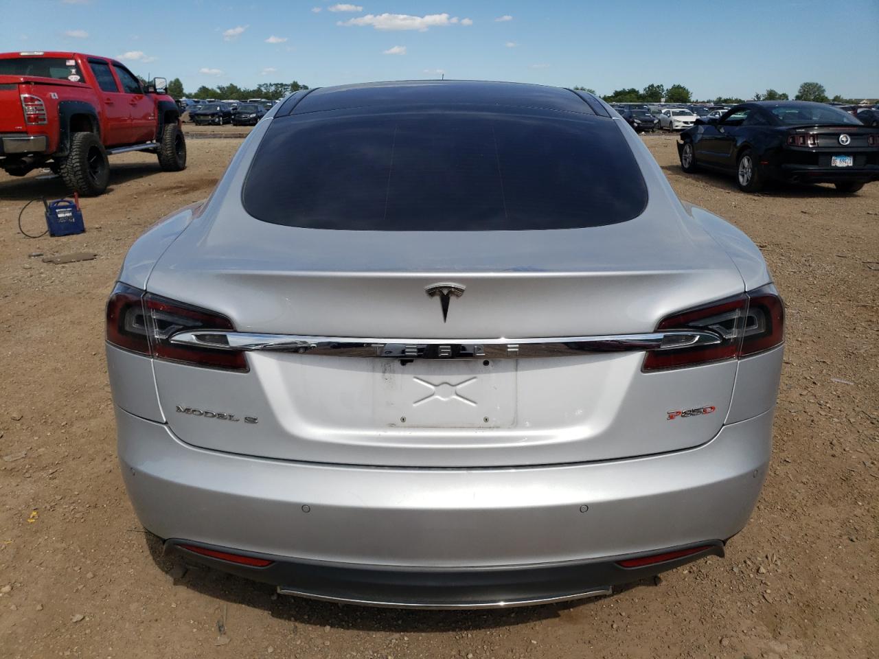 5YJSA1E41FF118186 2015 Tesla Model S