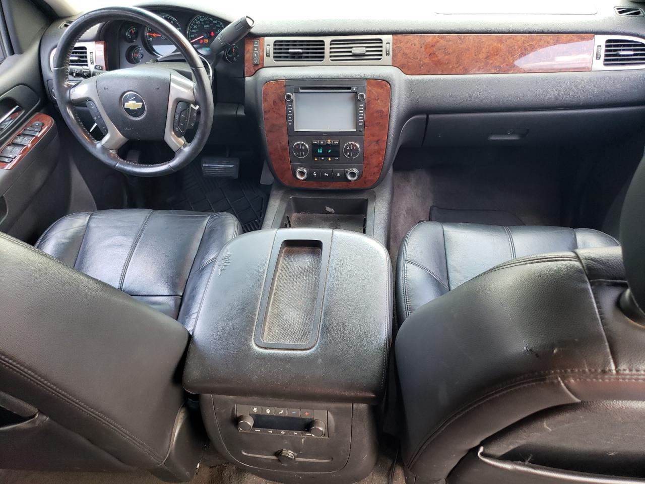 1GNSKBE00BR193084 2011 Chevrolet Tahoe K1500 Lt