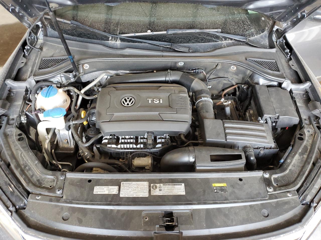 1VWGT7A38HC057125 2017 Volkswagen Passat Se