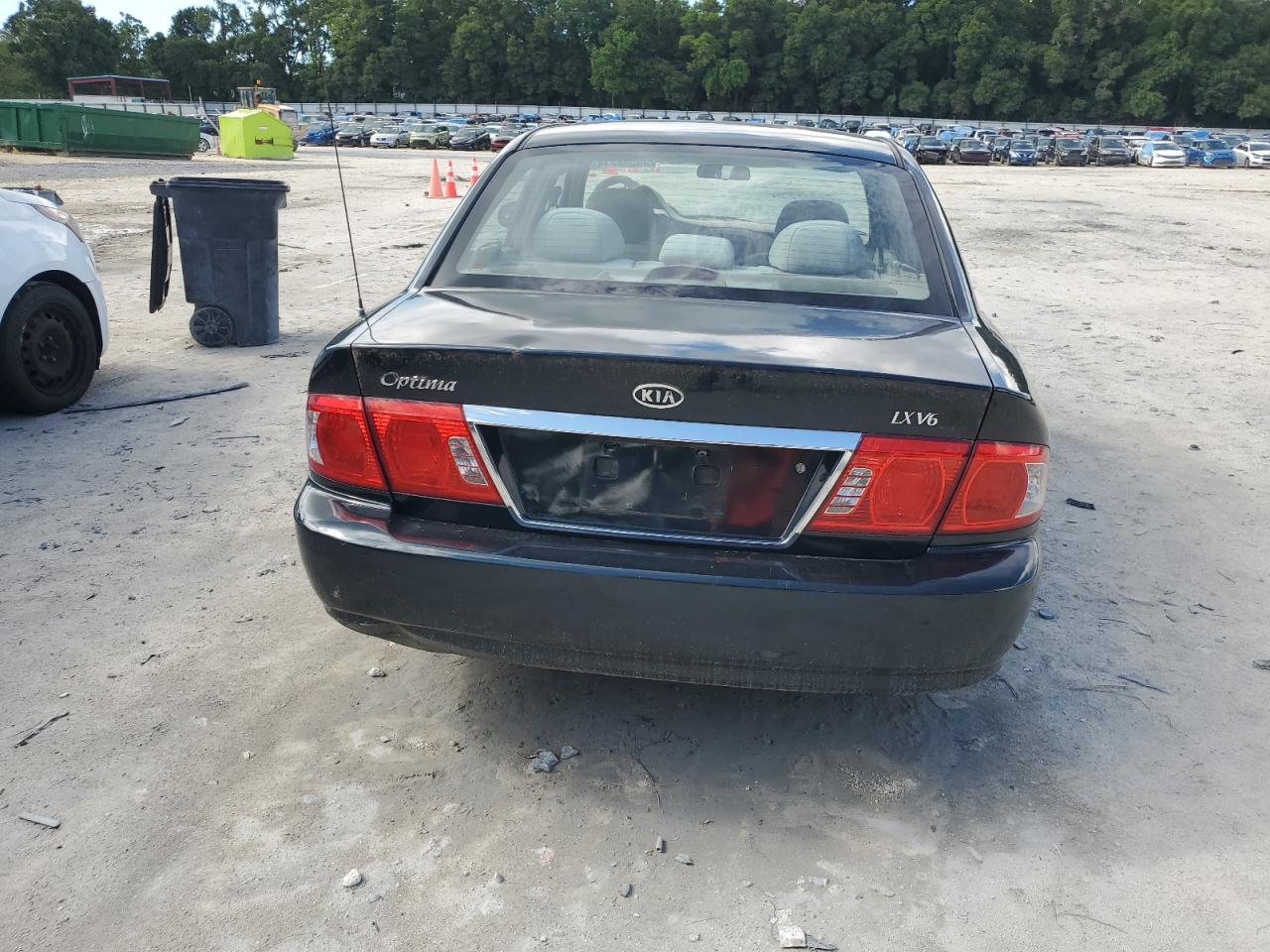 KNAGD128845263905 2004 Kia Optima Lx