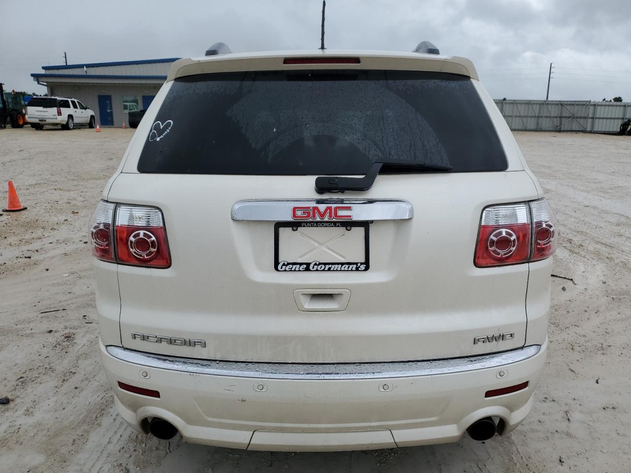 1GKKVTED0BJ232185 2011 GMC Acadia Denali