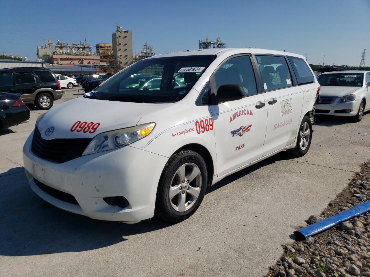 5TDZK3DC0DS298530 2013 Toyota Sienna