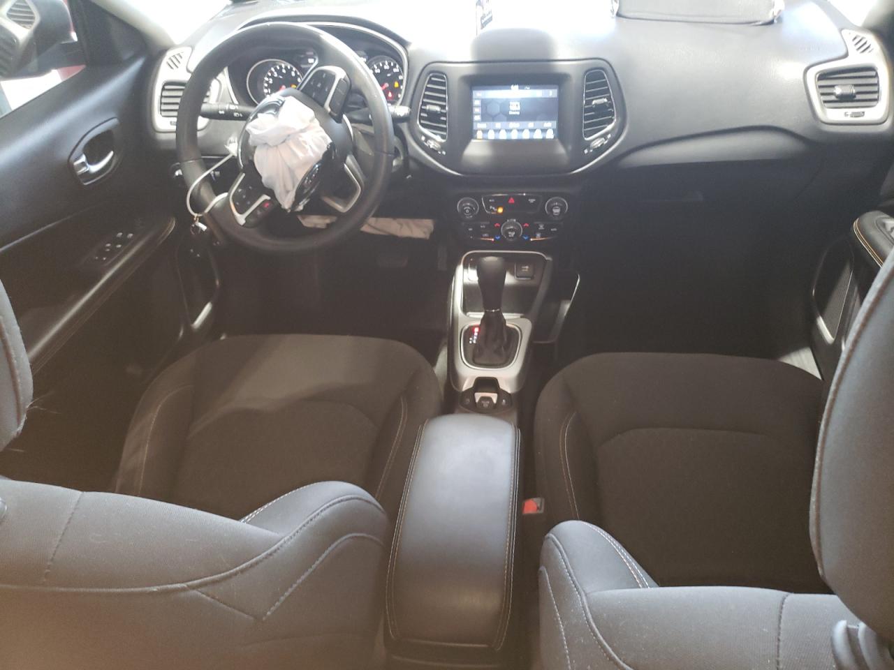 3C4NJCAB3JT471553 2018 Jeep Compass Sport