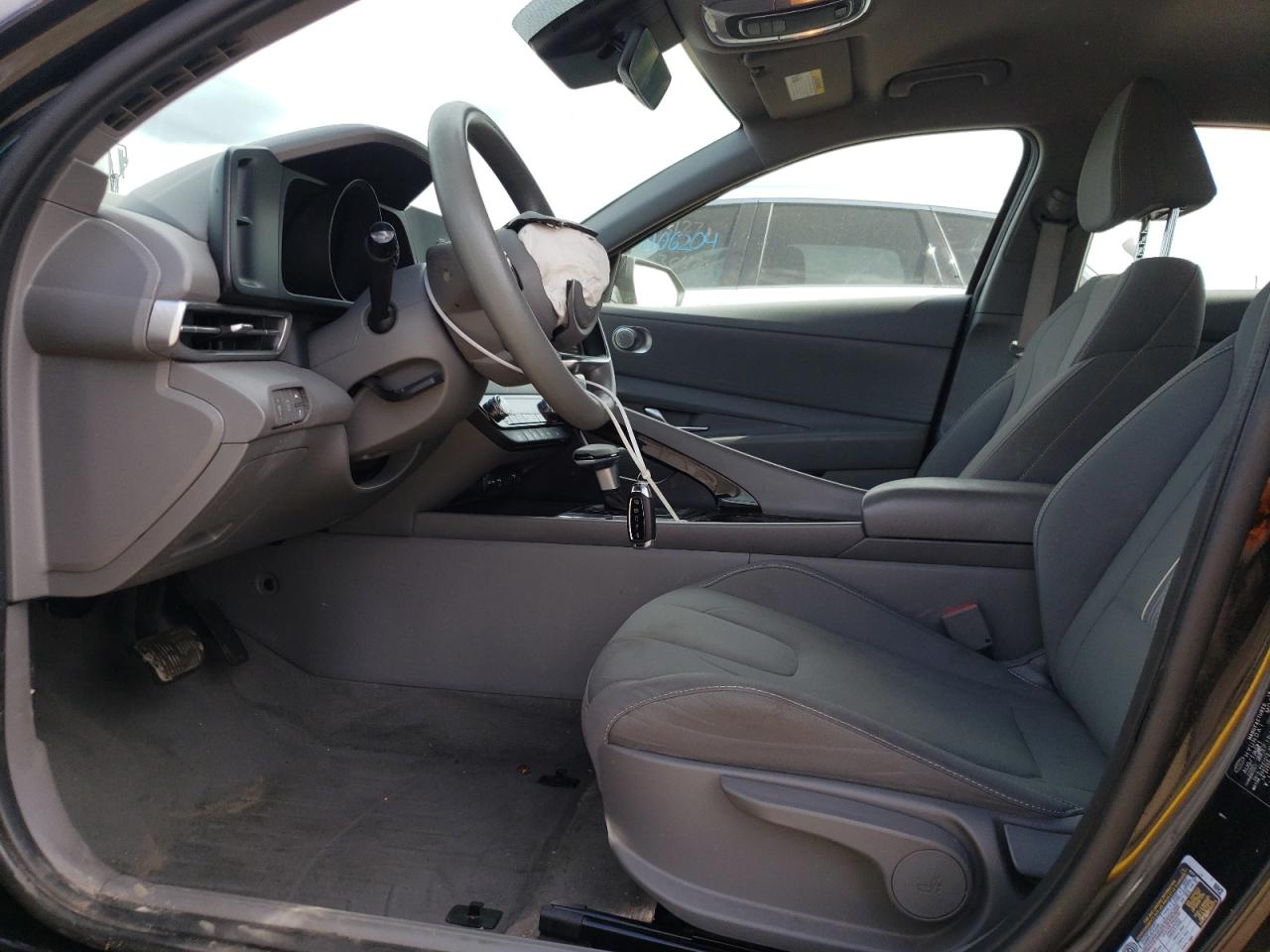 KMHLM4AJ4NU015015 2022 Hyundai Elantra Blue