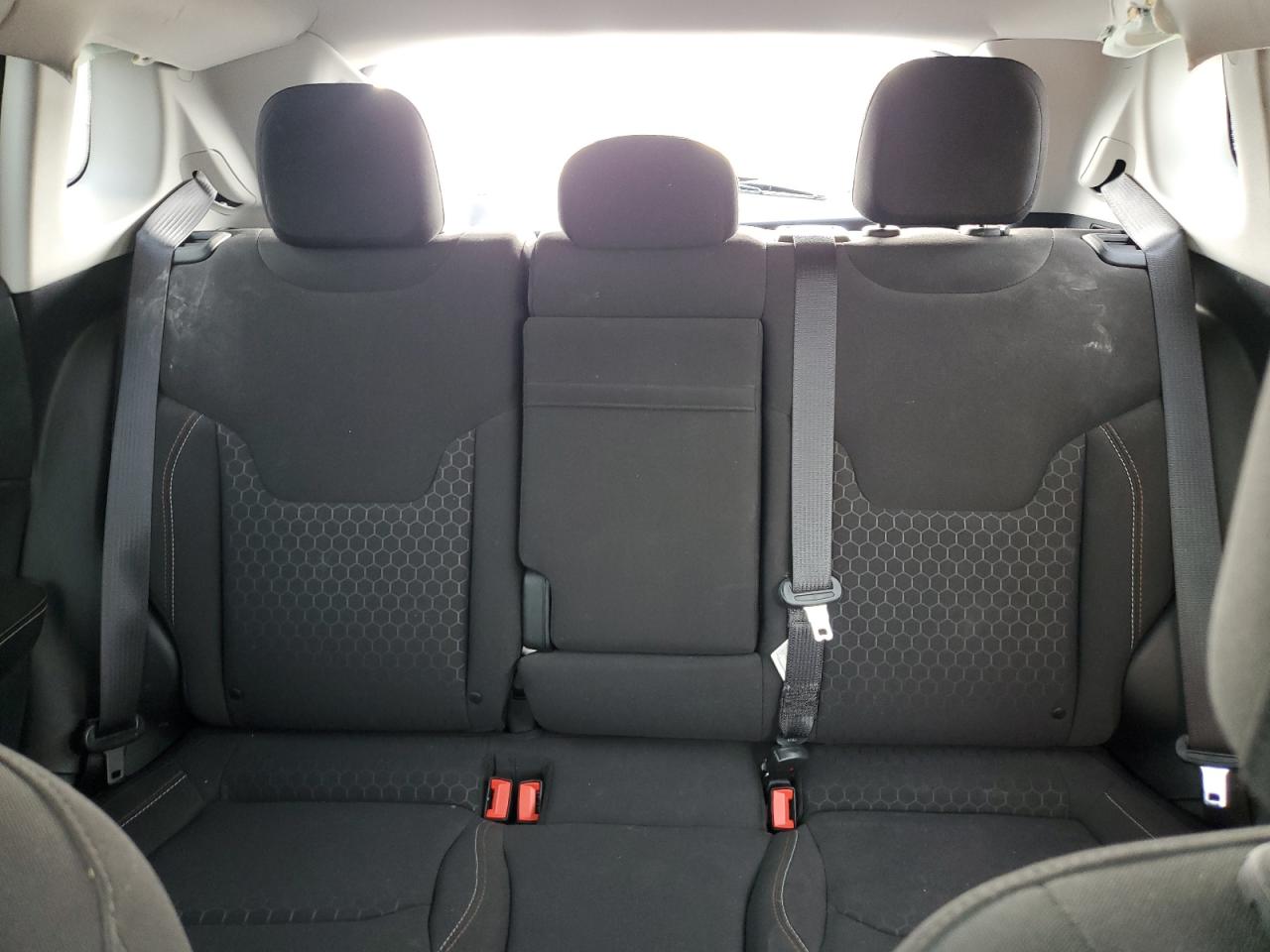 3C4NJDAB8JT281401 2018 Jeep Compass Sport