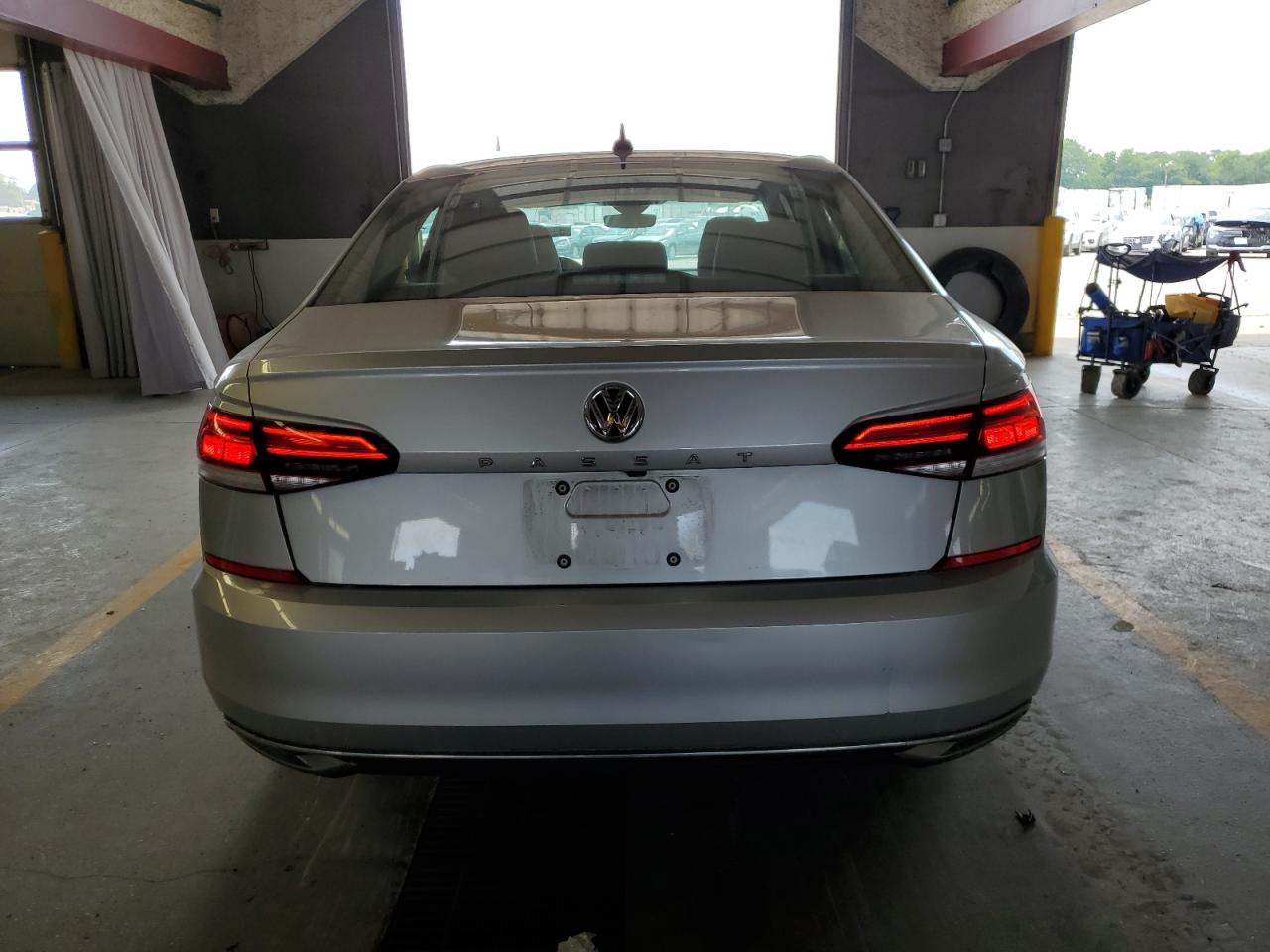 1VWSA7A35LC018355 2020 Volkswagen Passat Se