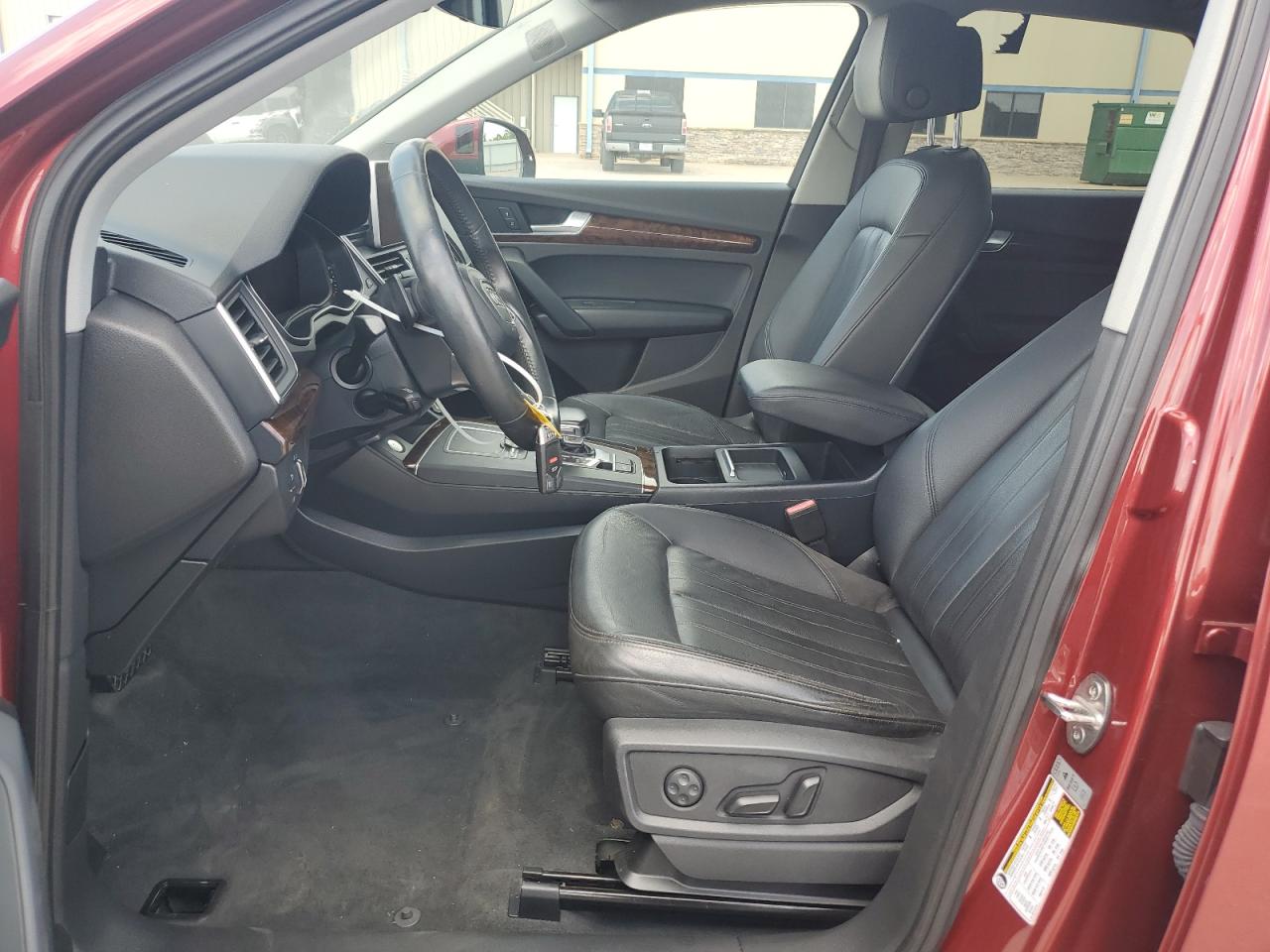 WA1BNAFY5J2044573 2018 Audi Q5 Premium Plus