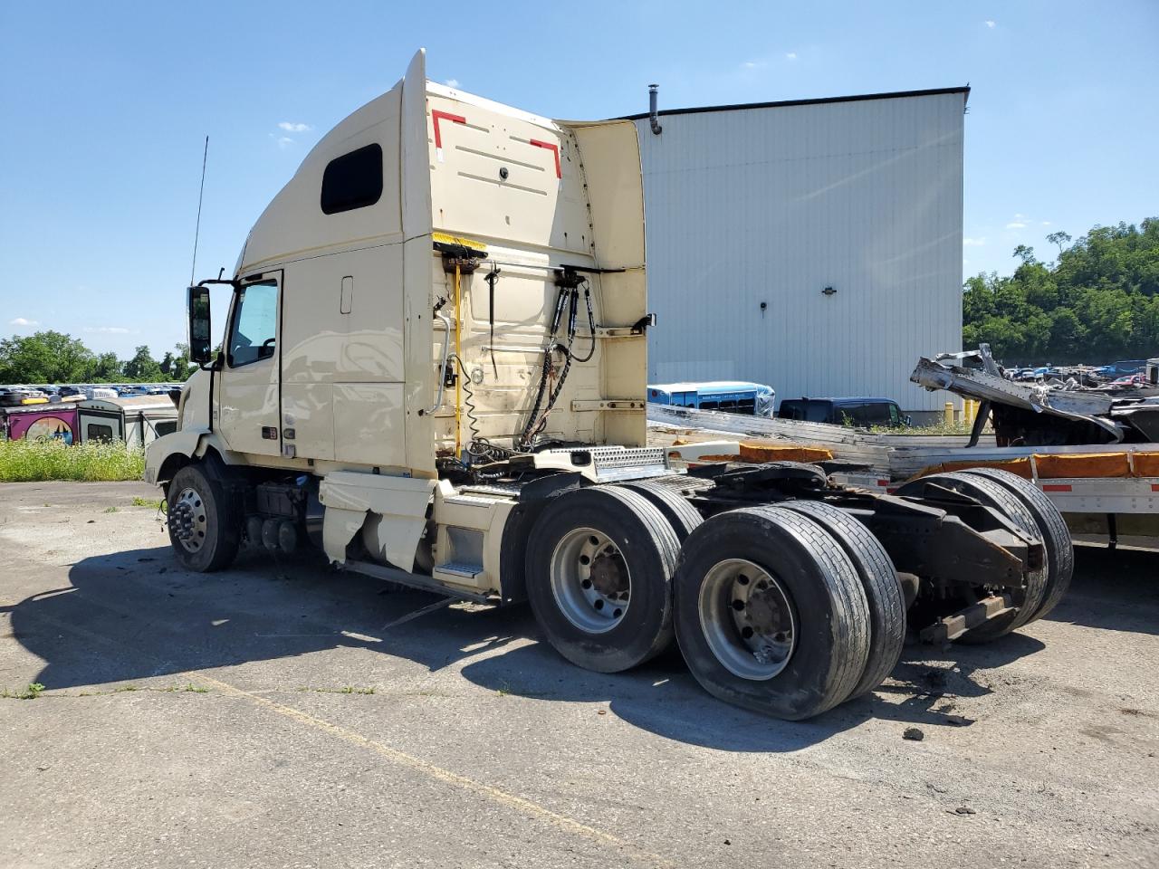 4V4NC9EJ4DN569983 2013 Volvo Vn Vnl