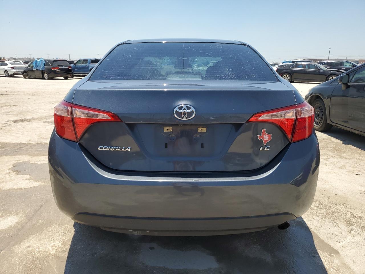 2018 Toyota Corolla L vin: 5YFBURHEXJP743323