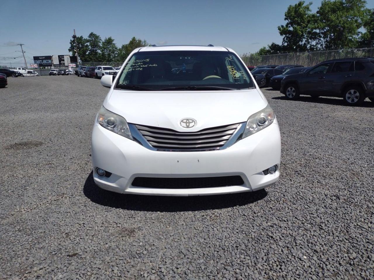 2012 Toyota Sienna Xle vin: 5TDDK3DCXCS038497