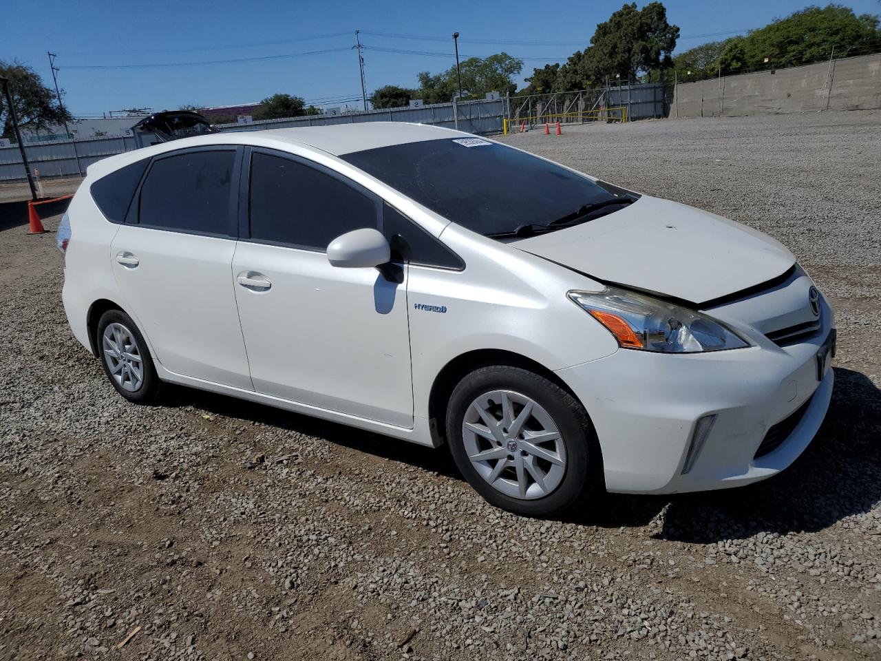 JTDZN3EU5EJ004312 2014 Toyota Prius V