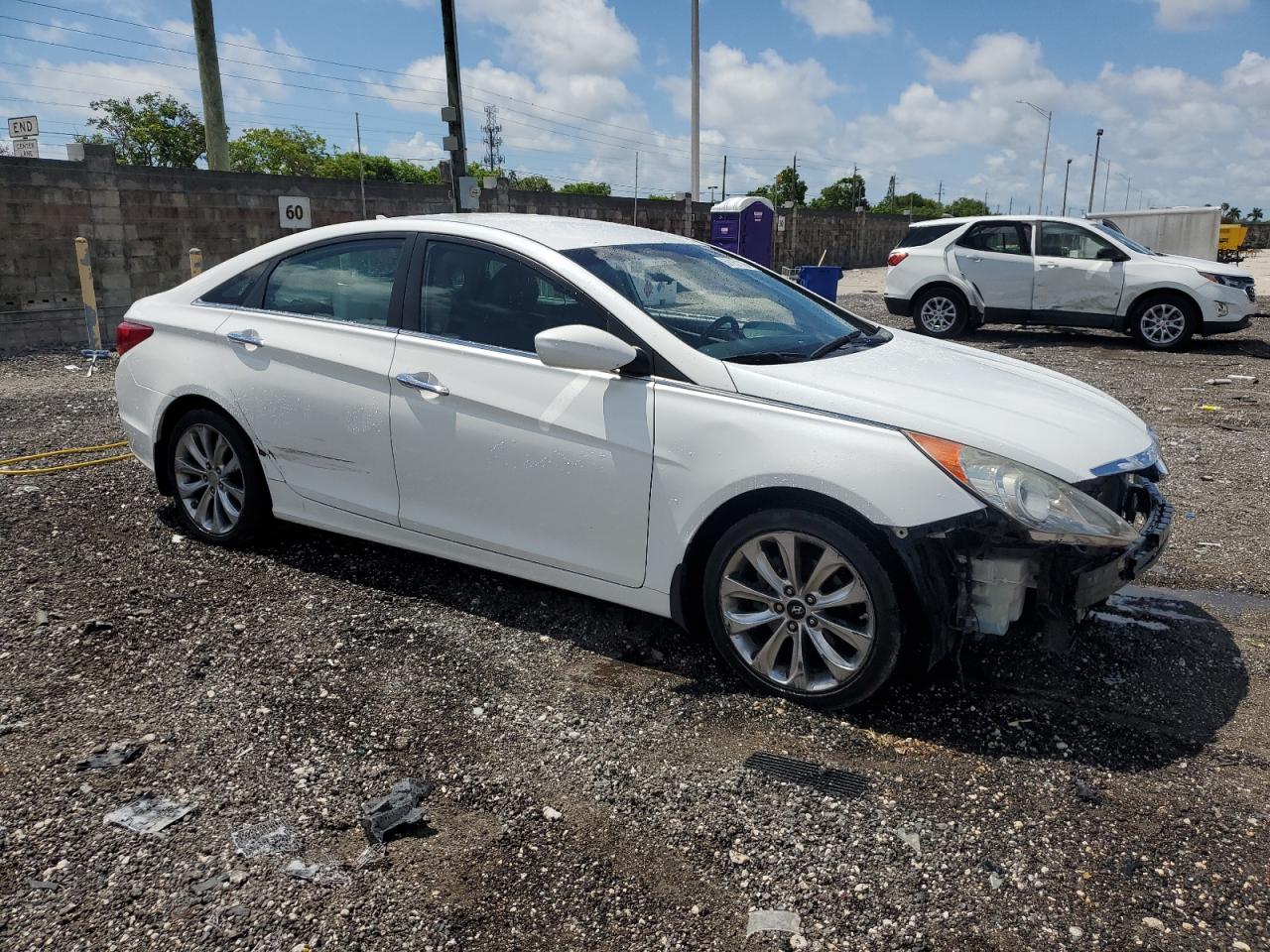 5NPEC4AC1BH129562 2011 Hyundai Sonata Se