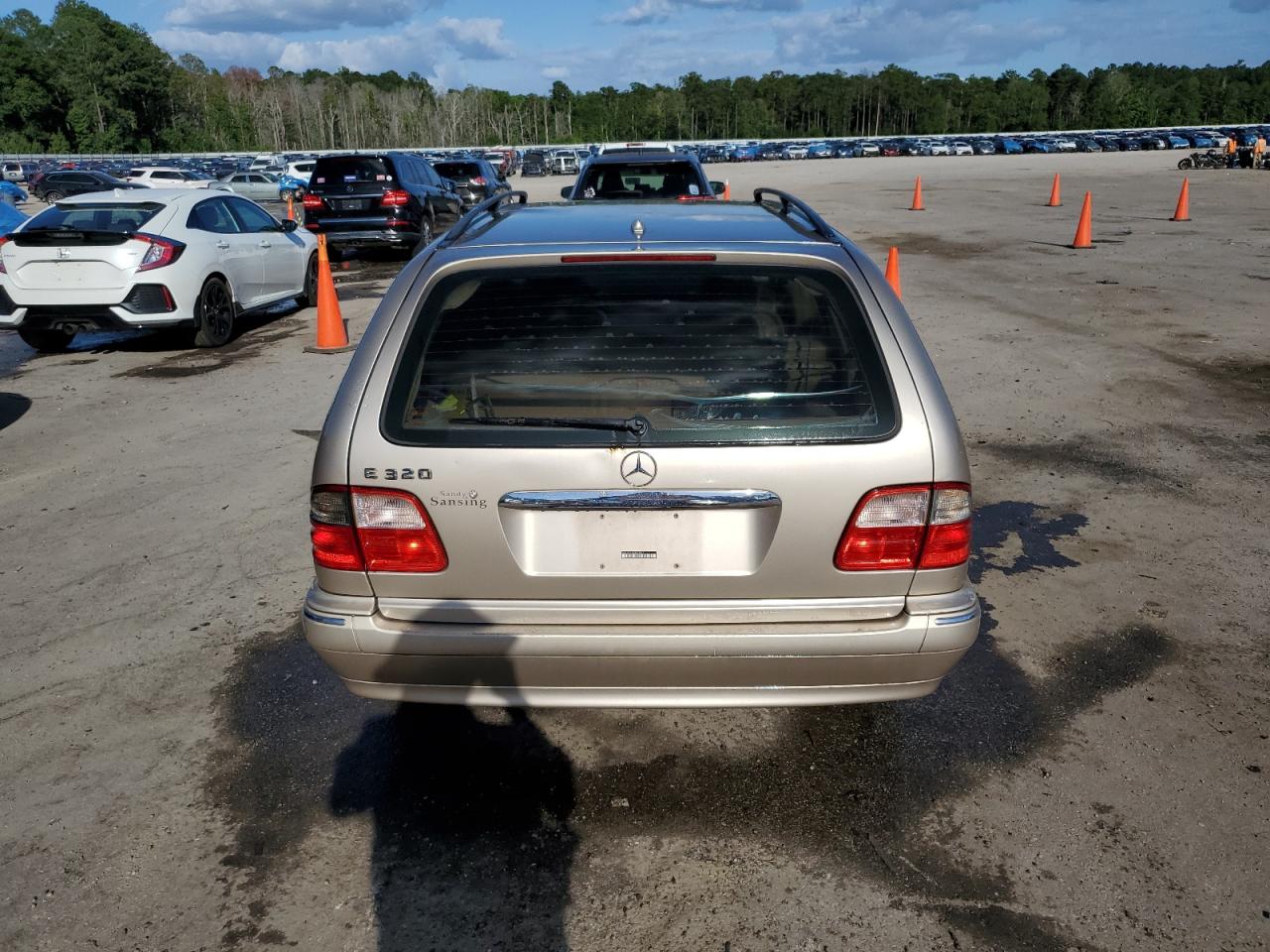 WDBJH65J41B333811 2001 Mercedes-Benz E 320