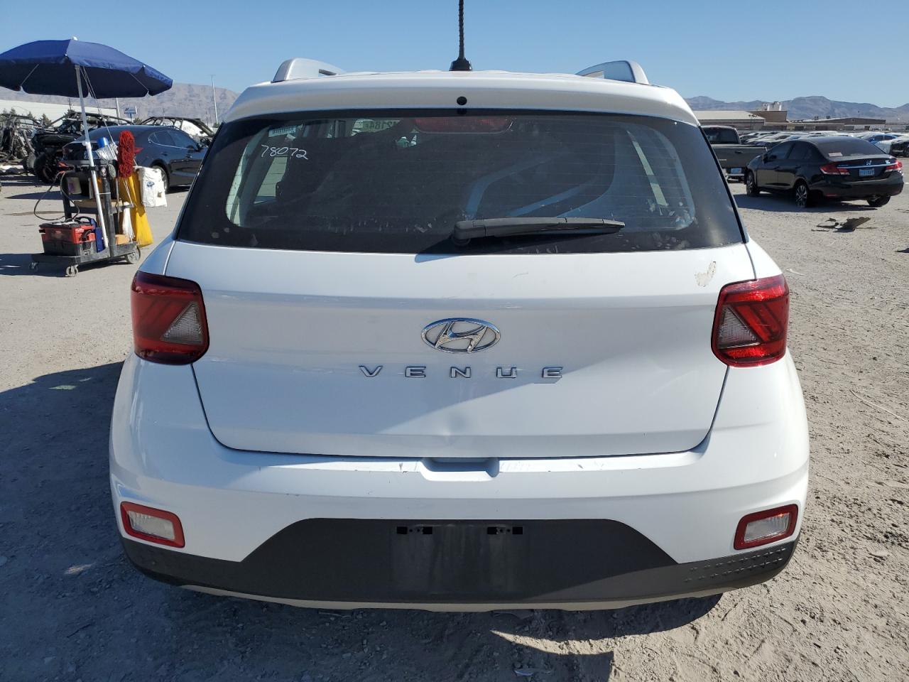 Lot #3004565346 2023 HYUNDAI VENUE SEL