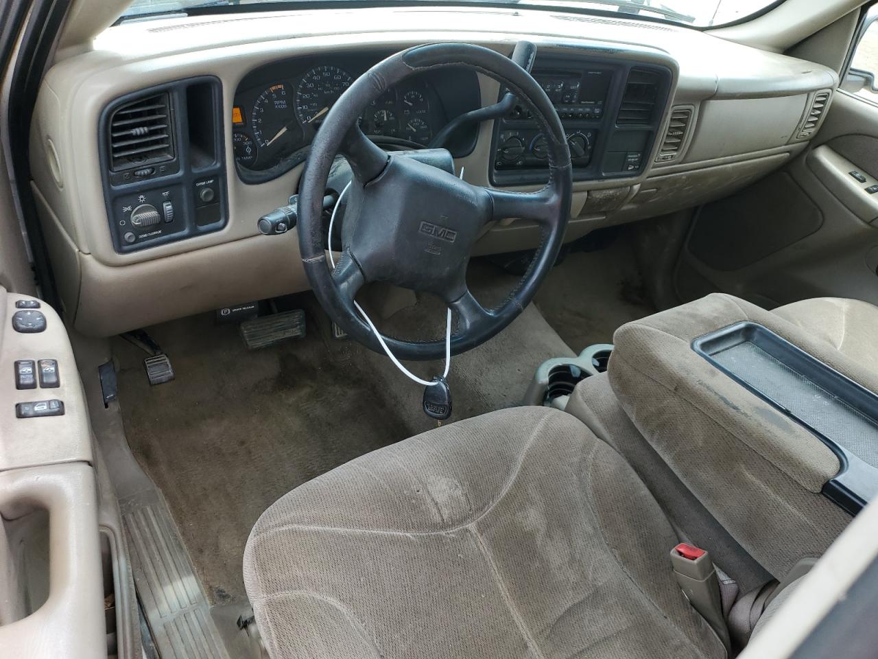 1GTHC24G82E115996 2002 GMC Sierra C2500 Heavy Duty