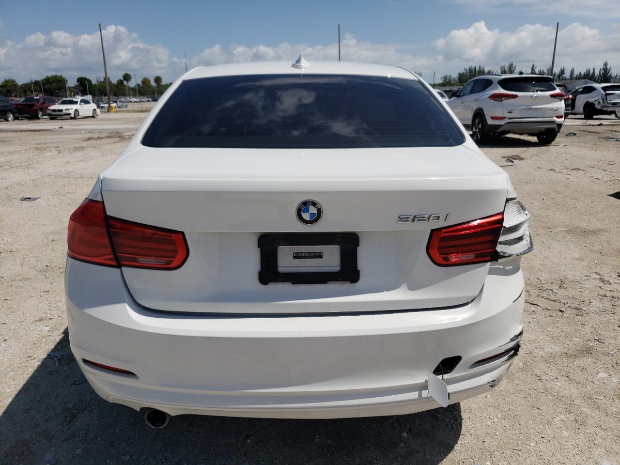 WBA8E1G59GNT36042 2016 BMW 320 I