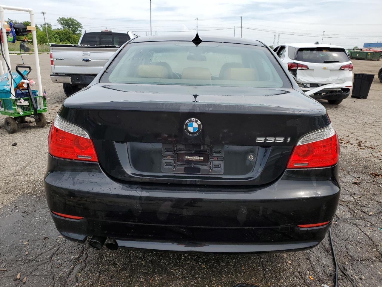 WBANV9C51AC138095 2010 BMW 535 Xi