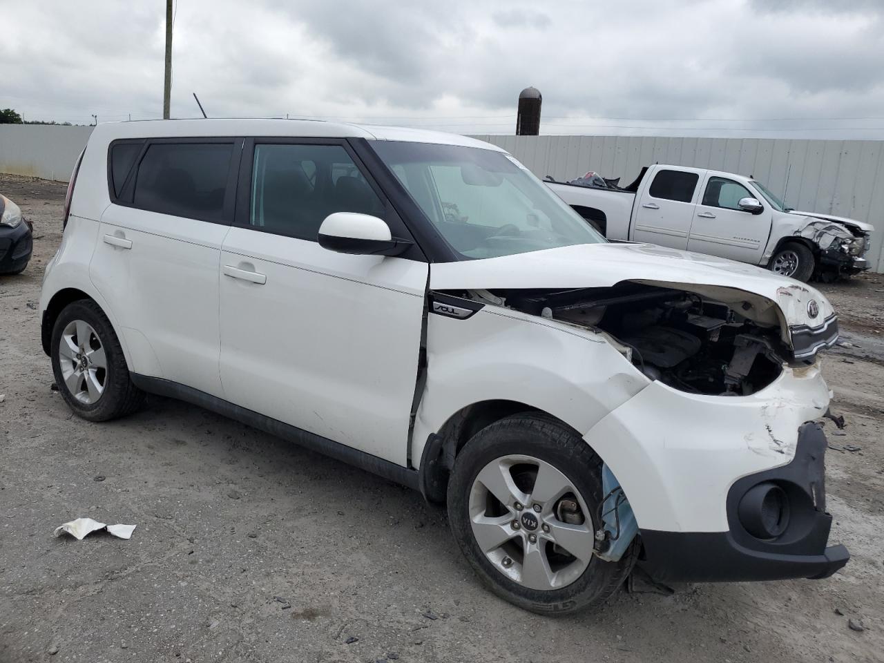 2017 Kia Soul vin: KNDJN2A22H7445876