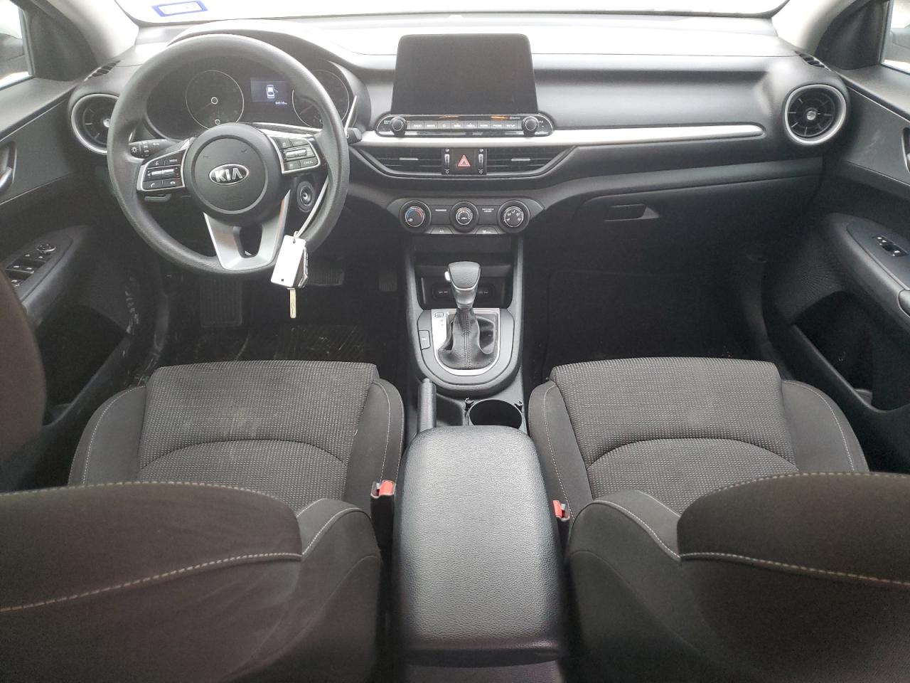 3KPF24ADXME272498 2021 Kia Forte Fe