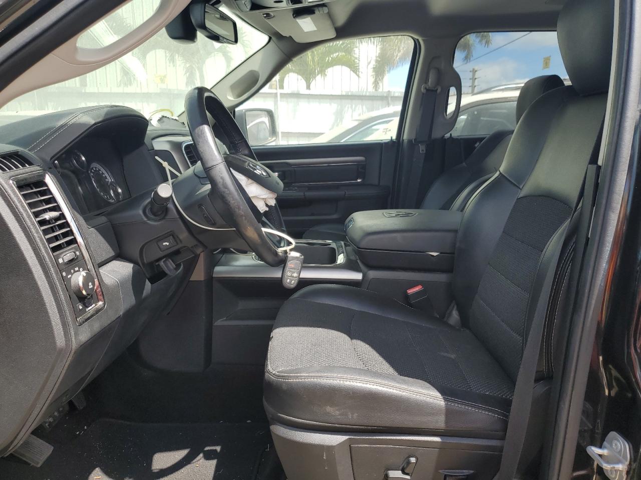 1C6RR6MT2GS263827 2016 Ram 1500 Sport