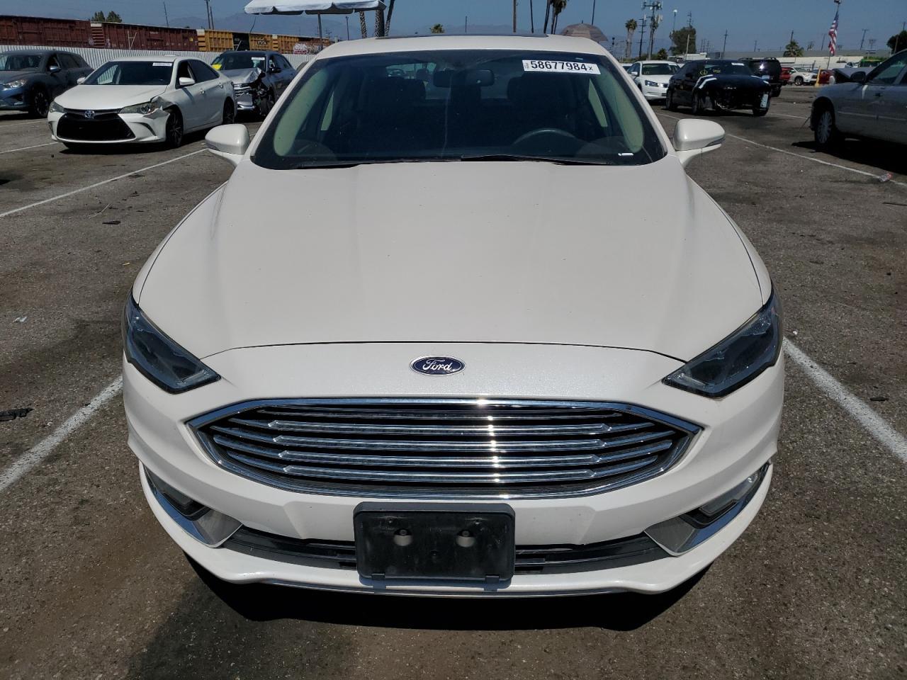 3FA6P0HD0HR157655 2017 Ford Fusion Se