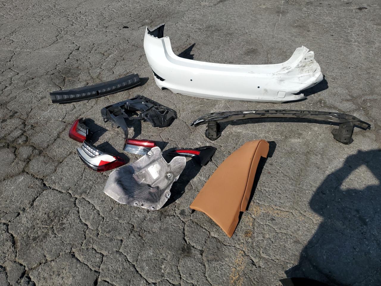 3MW5R1J07N8C42147 2022 BMW 330I