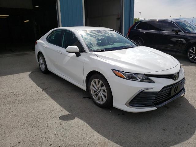 2022 TOYOTA CAMRY LE - 4T1C11BK7NU048038