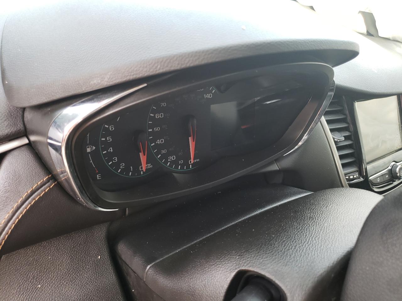 3GNCJKSB8JL170381 2018 Chevrolet Trax Ls