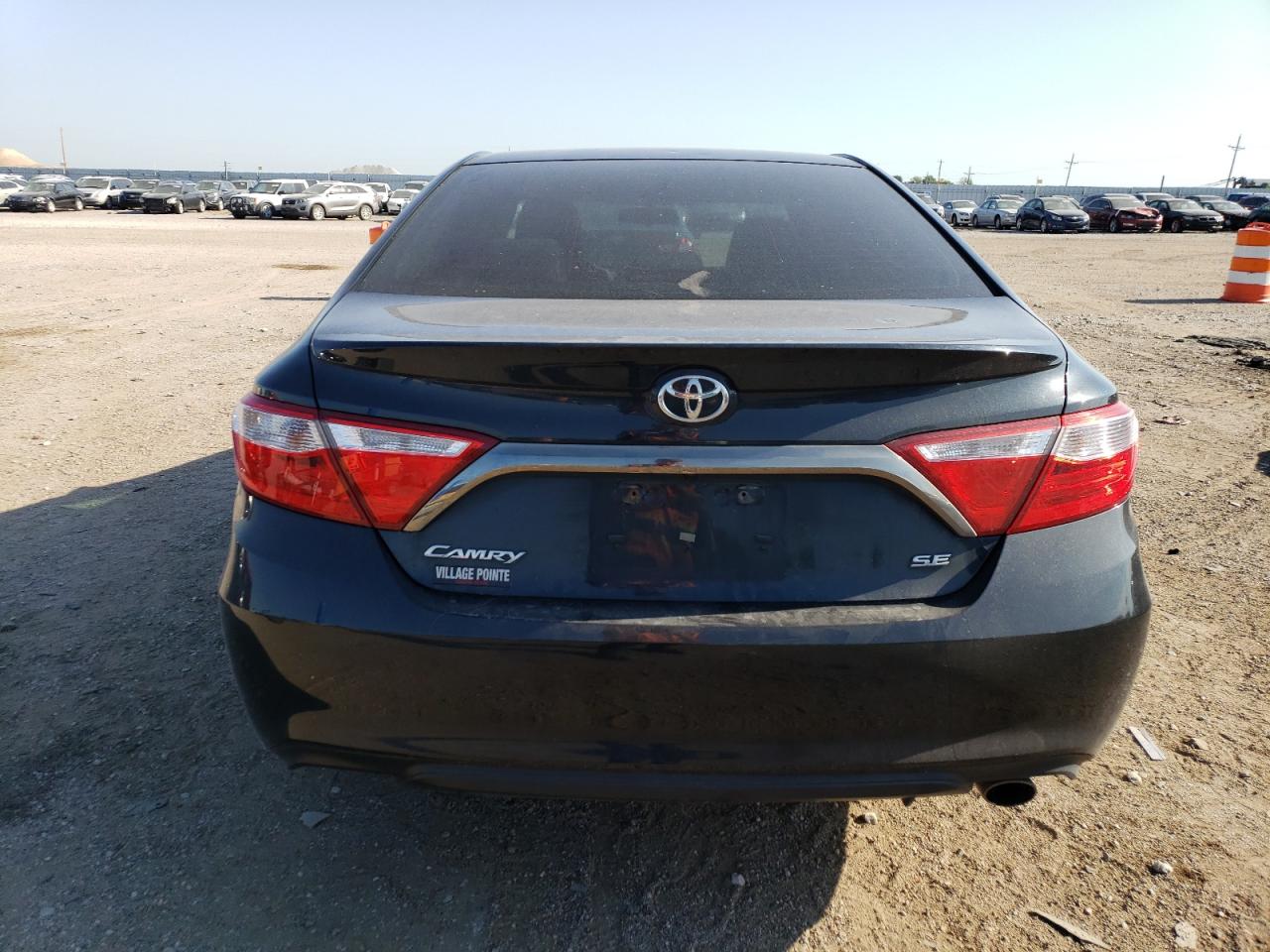 4T1BF1FK2FU992774 2015 Toyota Camry Le