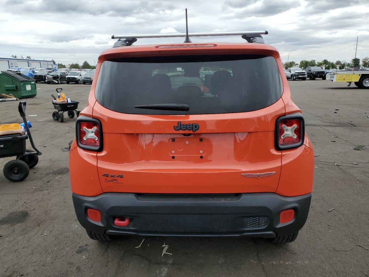ZACCJBCT8FPB46421 2015 Jeep Renegade Trailhawk