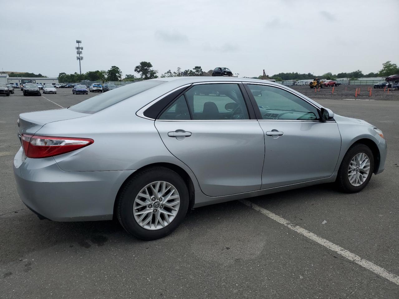 4T1BF1FK6GU581573 2016 Toyota Camry Le